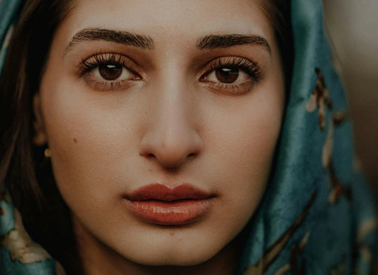 Sérum pour Cils : Sublimez Votre Regard Naturellement